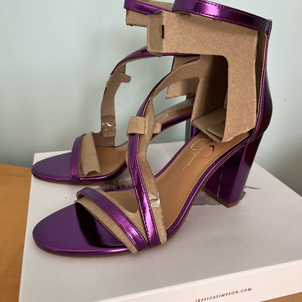 Adorable new never worn purple metallic Jessica Simpson heels - Picture 2 of 6